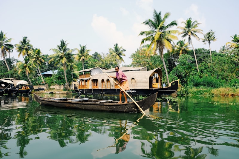 Kerala luxury resort and backwaters tour package from Surat
